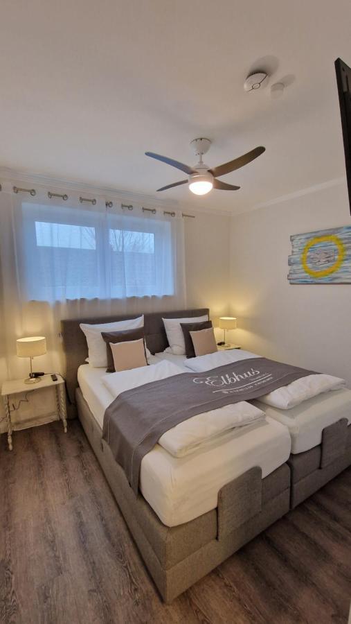 Elbhus Hamburg Apartment Luaran gambar